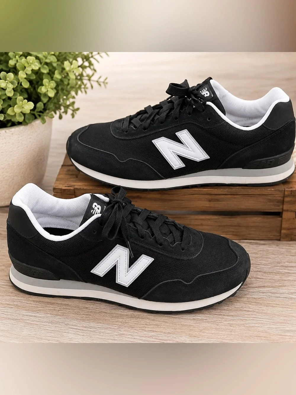 New Balance Men’s Black & White Sneakers – Size 11.5